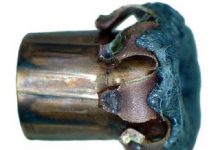 Thứ vũ khí kinh hoàng biết “xé toang” da thịt người