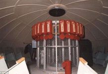 Bí mật giúp phi hành gia sống sót trong vụ nổ tên lửa