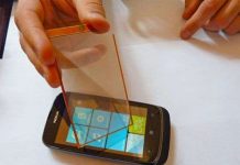 Sạc pin nhờ màn hình "gần như trong suốt" phát ra điện