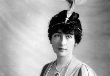 Nửa thế kỷ bình yên của kim cương Hope Nửa thế kỷ bình yên của kim cương Hope