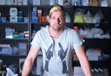 Cựu chuyên gia NASA tự chỉnh sửa gene của mình với hi vọng tạo ra thế hệ "siêu nhân"