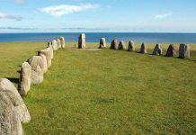 Tranh cãi về bãi đá bí ẩn