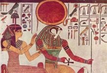 Đủ kiểu "ghen ghét" cổ quái và tàn bạo của các vị thần Ai Cập