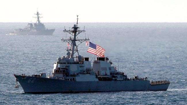 Khám phá sức mạnh tàu khu trục USS Fitzgerald Mỹ đã cập cảng Đà Nẵng