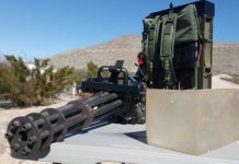 Xem súng máy 6 nòng M134 Minigun nhả đạn nhanh như chớp