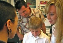 Giúp trẻ em thực hiện ước mơ thành nhà nghiên cứu sinh vật biển Giúp trẻ em thực hiện ước mơ thành nhà nghiên cứu sinh vật biển