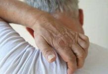 Nguyên nhân con người gãi ngứa