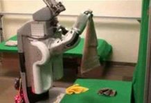 Người máy làm việc nhà Người máy làm việc nhà