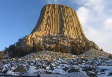 10 kỳ quan thiên nhiên là những tảng đá nguyên khối lớn nhất thế giới