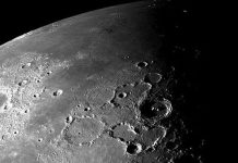 Hé lộ về nửa tối bí mật của Mặt trăng