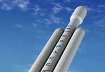 Tên lửa mạnh nhất trong lịch sử ra mắt