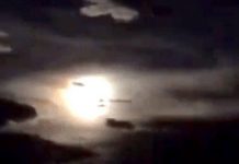 Thiên thạch nổ rực trời ở Trung Quốc: Dân rao 70 triệu đồng/kg