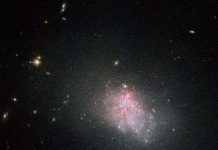 Vũ trụ đang khủng hoảng