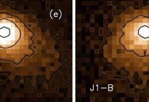 Thiên thạch kỳ lạ tự chia đôi