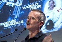 Phi hành gia Chris Hadfield sắp giải nghệ