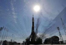 Tàu vũ trụ Soyuz chuẩn bị cất cánh Tàu vũ trụ Soyuz chuẩn bị cất cánh