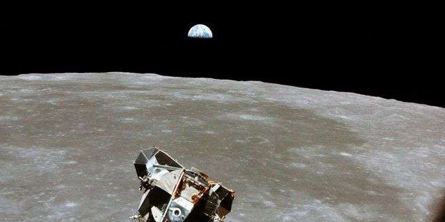 Phát hiện bất ngờ: Gió Mặt trời cuốn ôxy trên Trái đất lên Mặt trăng