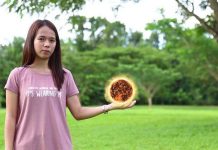 Nữ sinh giành 250.000 USD nhờ video giải thích Thuyết tương đối