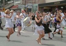 Nghệ thuật điều khiển đám đông