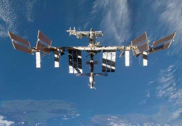 Trạm Vũ trụ Quốc tế tăng quỹ đạo thêm 1,5km