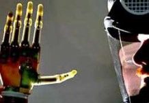 Con người và máy móc sẽ hợp nhất? Con người và máy móc sẽ hợp nhất?