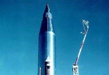 Score - vệ tinh liên lạc đầu tiên trên thế giới