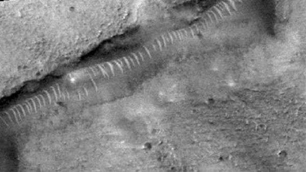 Phát hiện những điều kỳ lạ trên sao Hỏa