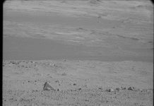 Những bức ảnh “thô” của hành tinh Đỏ được gửi về Trái đất