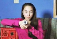 Nữ sinh Canada tạo ra đèn pin chạy bằng thân nhiệt Nữ sinh Canada tạo ra đèn pin chạy bằng thân nhiệt