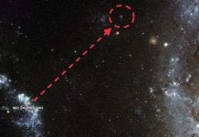 Phát hiện “siêu cấu trúc” UFO trên bầu trời Australia Phát hiện "siêu cấu trúc" UFO trên bầu trời Australia