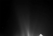 Sao chổi 67P/Churyumov-Gerasimenko "bốc mùi" trứng ung và phân ngựa