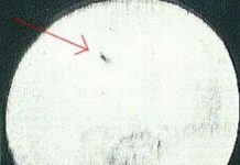 Sự thật về UFO đầu tiên Sự thật về UFO đầu tiên