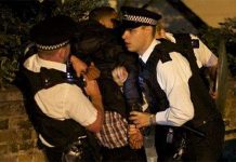 Anh chống bạo loạn bằng phần mềm nhận dạng mặt