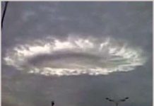 Xuất hiện “Chiếc nhẫn sáng” kì dị trên bầu trời Mát-xcơ-va