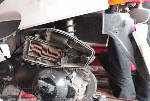 Lưu ý gì khi đi xe máy mùa hè?