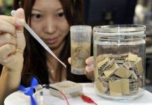 Tạo ra điện từ giấy vụn