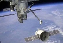 Tàu tư nhân chuẩn bị kết nối với ISS