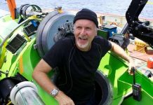 Bên trong tàu thám hiểm nơi sâu nhất Trái Đất