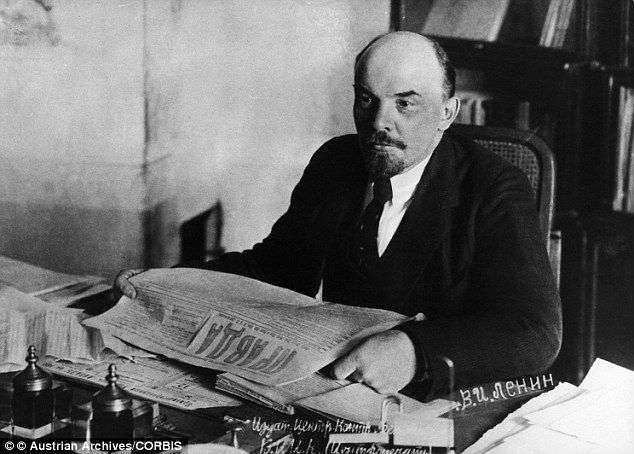 Tại sao thi hài Lenin trông ngày càng tươi tắn hơn?