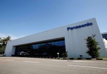 Trang trại trong nhà cho hơn 80 tấn rau sạch mỗi năm