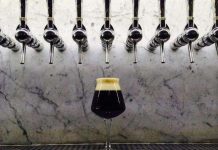 Cách đơn giản để kiểm tra cốc bia bạn uống có bẩn hay không