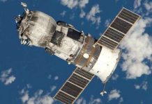 7 loại máy móc rơi từ trên trời "đe dọa" Trái đất