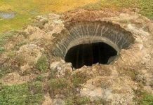 Phát hiện thêm miệng hố khổng lồ thứ 2 ở Siberia