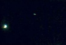 Anh xôn xao về 13 UFO xuất hiện trong đêm Anh xôn xao về 13 UFO xuất hiện trong đêm