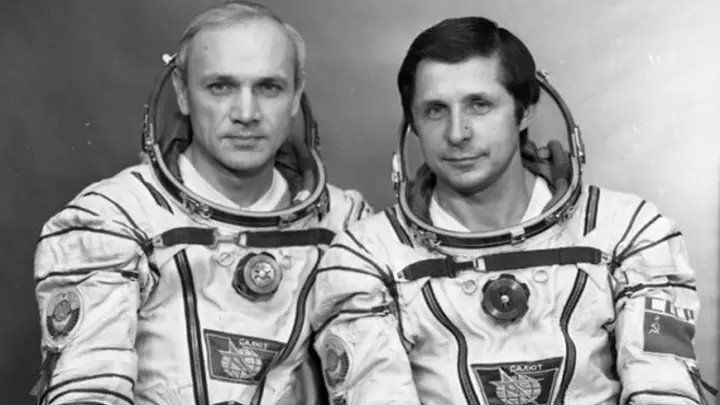 Liên Xô đã cứu trạm vũ trụ Saliut-7 như thế nào?