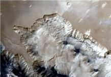 Vệ tinh Ấn Độ chụp được ảnh hẻm núi lớn nhất trong Hệ mặt trời trên sao Hỏa