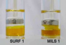 Xà bông “nam châm” dọn sạch dầu tràn