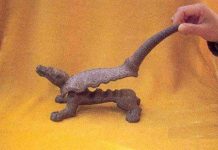 Khiếp đảm hình phạt phụ nữ ngoại tình thời cổ đại