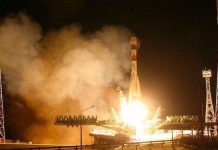 Nga đưa tắc kè lên vũ trụ