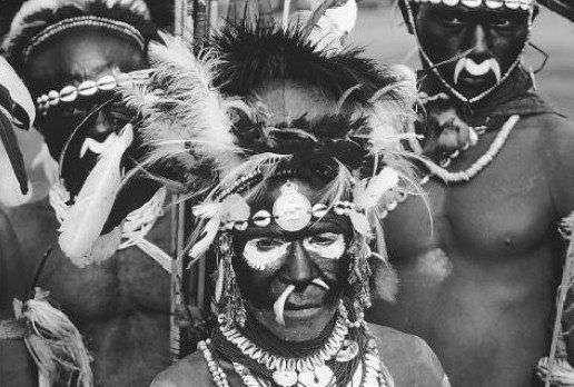Khám phá cực sốc về bộ tộc có tập tục uống tinh trùng